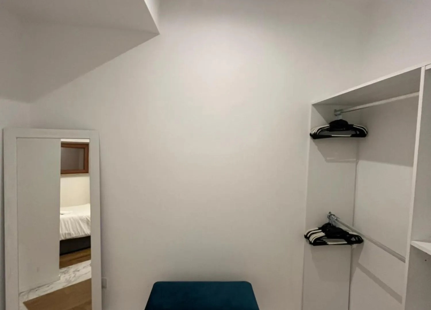 Savoia House, Modern Apartment Near Villa Borghese Roma 0*,  Italia